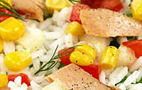 Рыбный салат с кукурузой.