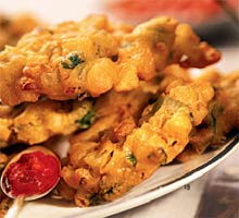 Венгайа пакора (Индийская кухня).
